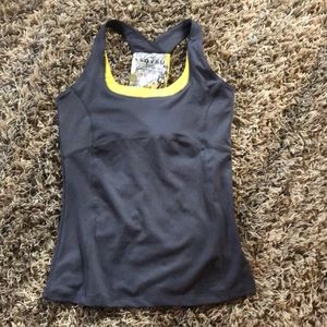 🦋$5/$25 Soybu Workout Razorback top